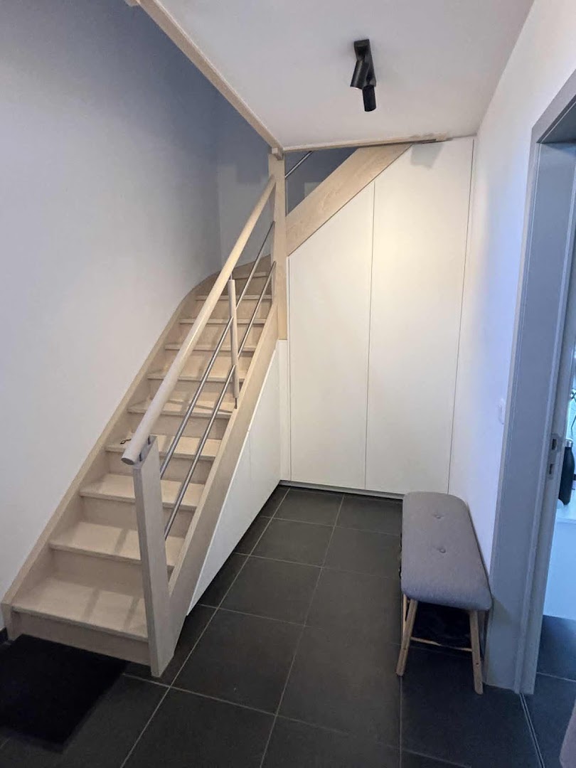 Foto van Jeroen Huybreghts - interieur -& binnenhuisschrijnwerk in Vosselaar, Timmerman Foto van Jeroen Huybreghts - interieur -& binnenhuisschrijnwerk in Vosselaar, Timmerman