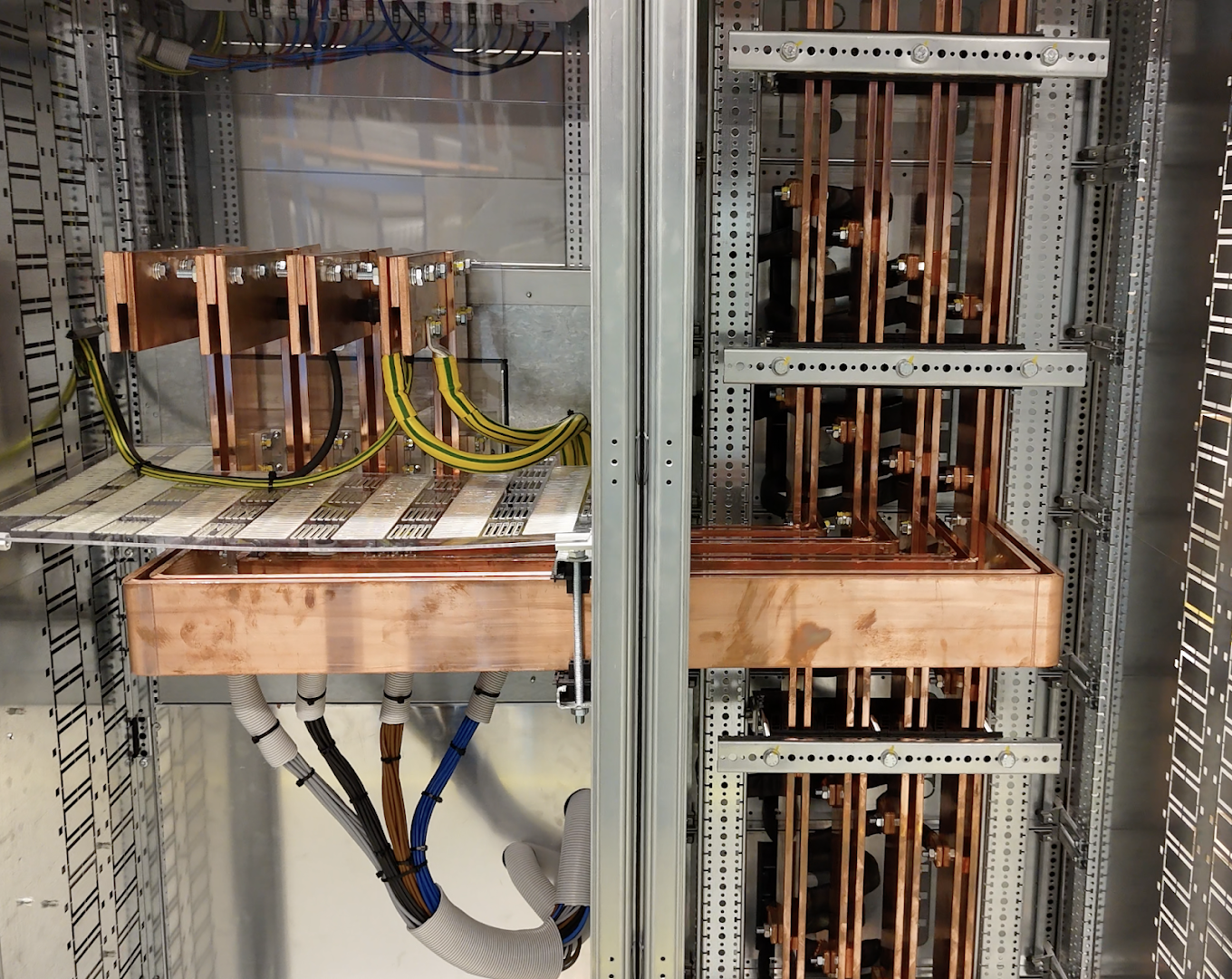 Foto van EVH in Evergem, Elektrotechnisch installatiebedrijf (foto 3)