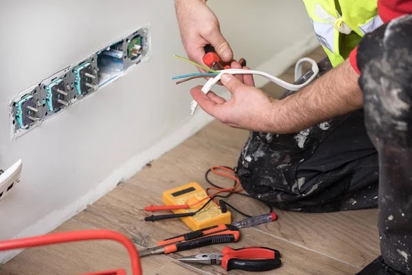 Foto van Elektricien Gent 24/7 - Elektricien aan huis in Gent, Elektricien (foto 2)