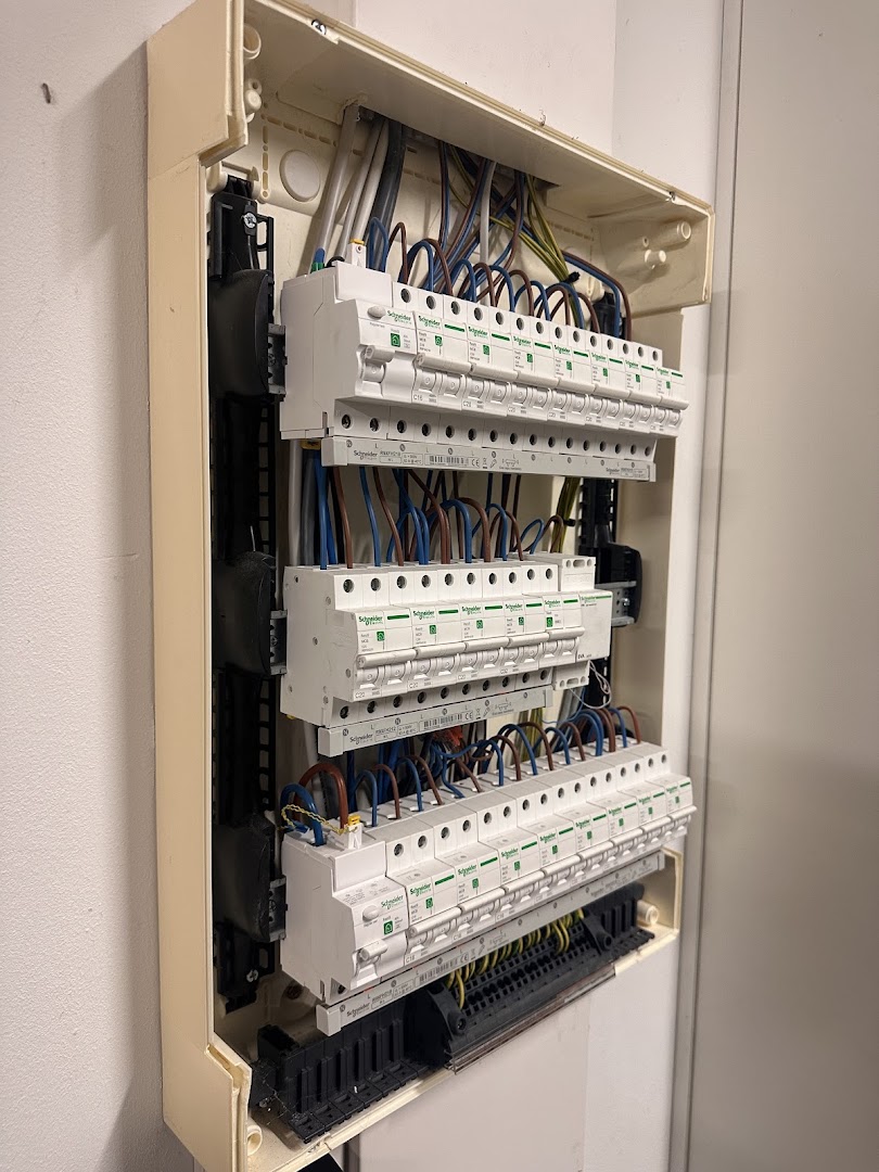 Foto van Elektricien Gent 24/7 - Elektricien aan huis in Gent, Elektricien (foto 3)
