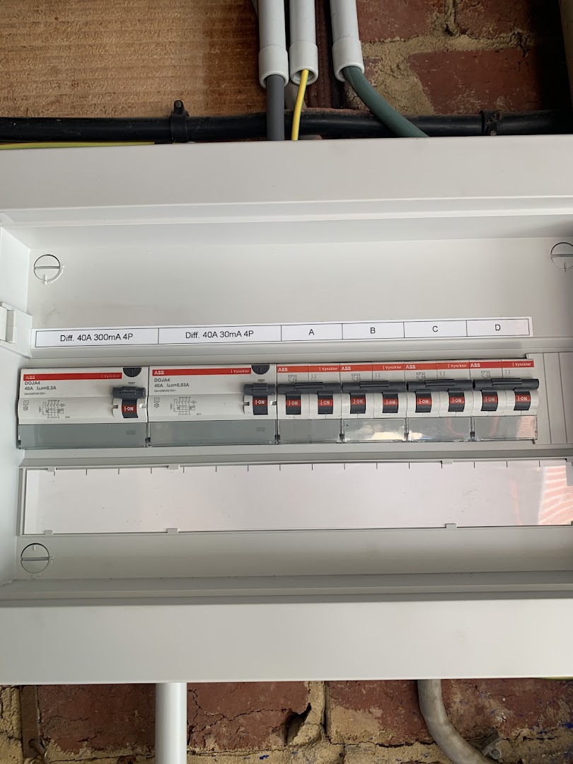 Foto van elektRal in Roosdaal, Elektricien (foto 2)