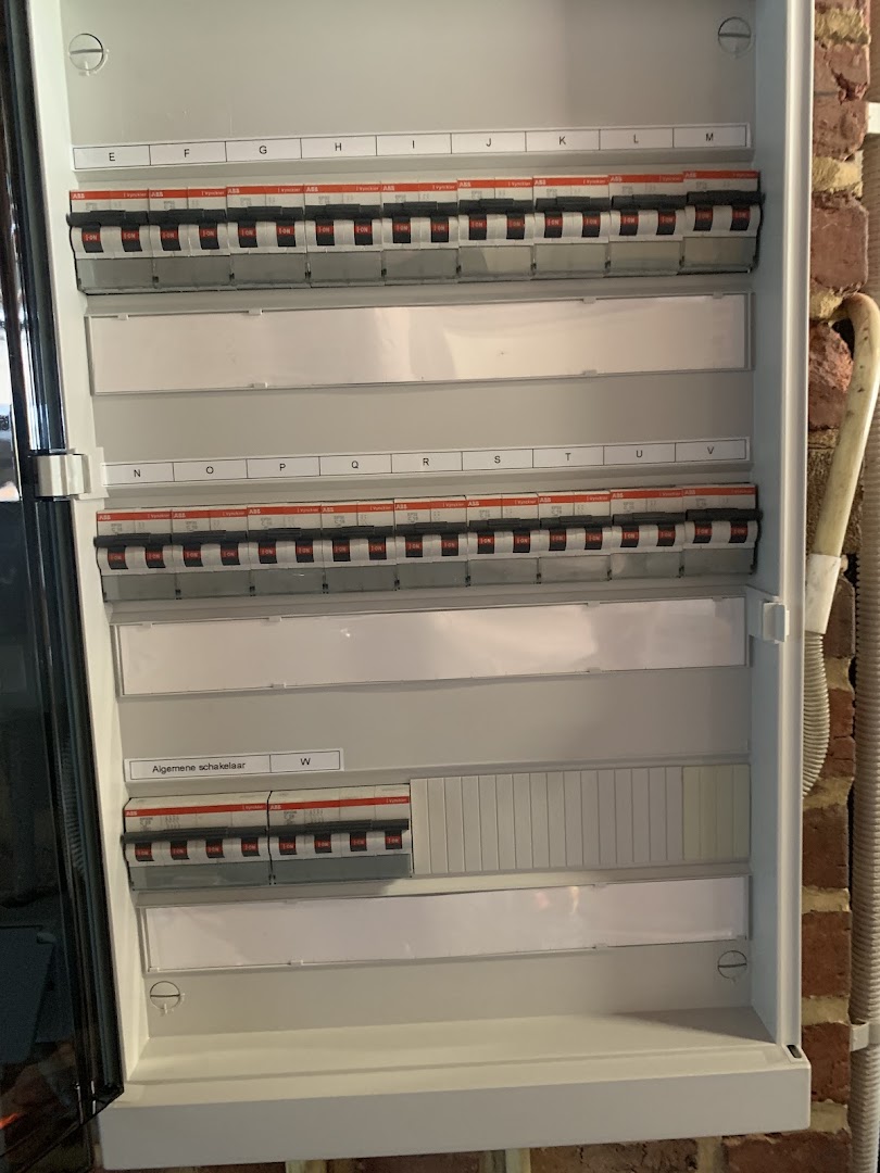 Foto van elektRal in Roosdaal, Elektricien (foto 3)