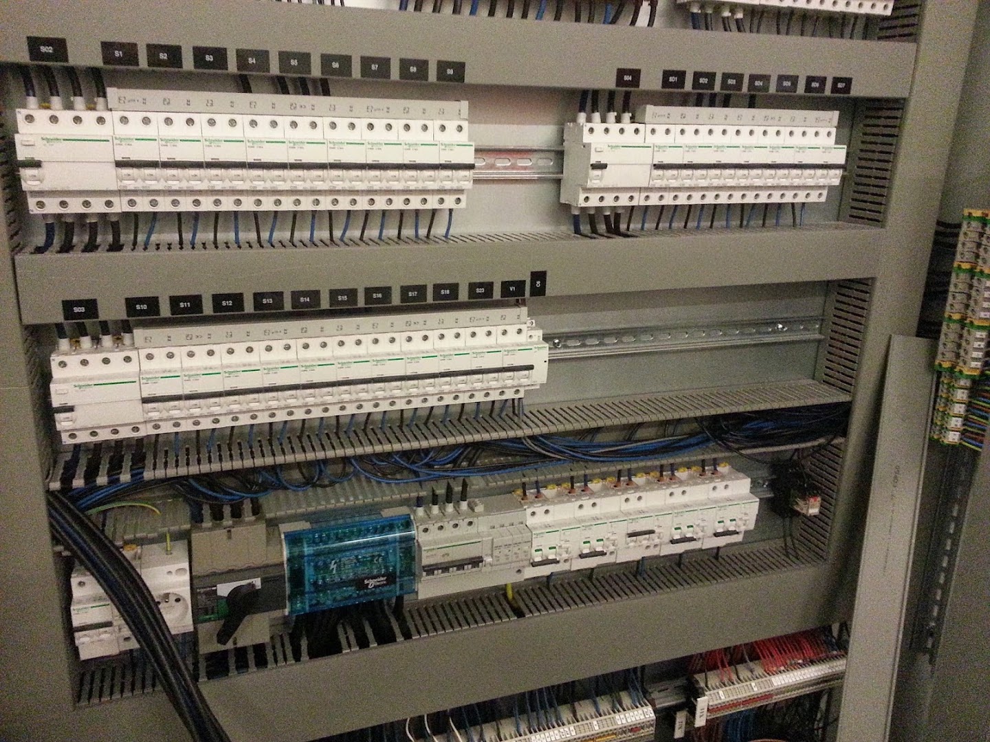Foto van VMA Waregem in Waregem, Elektrotechnisch installatiebedrijf (foto 2)