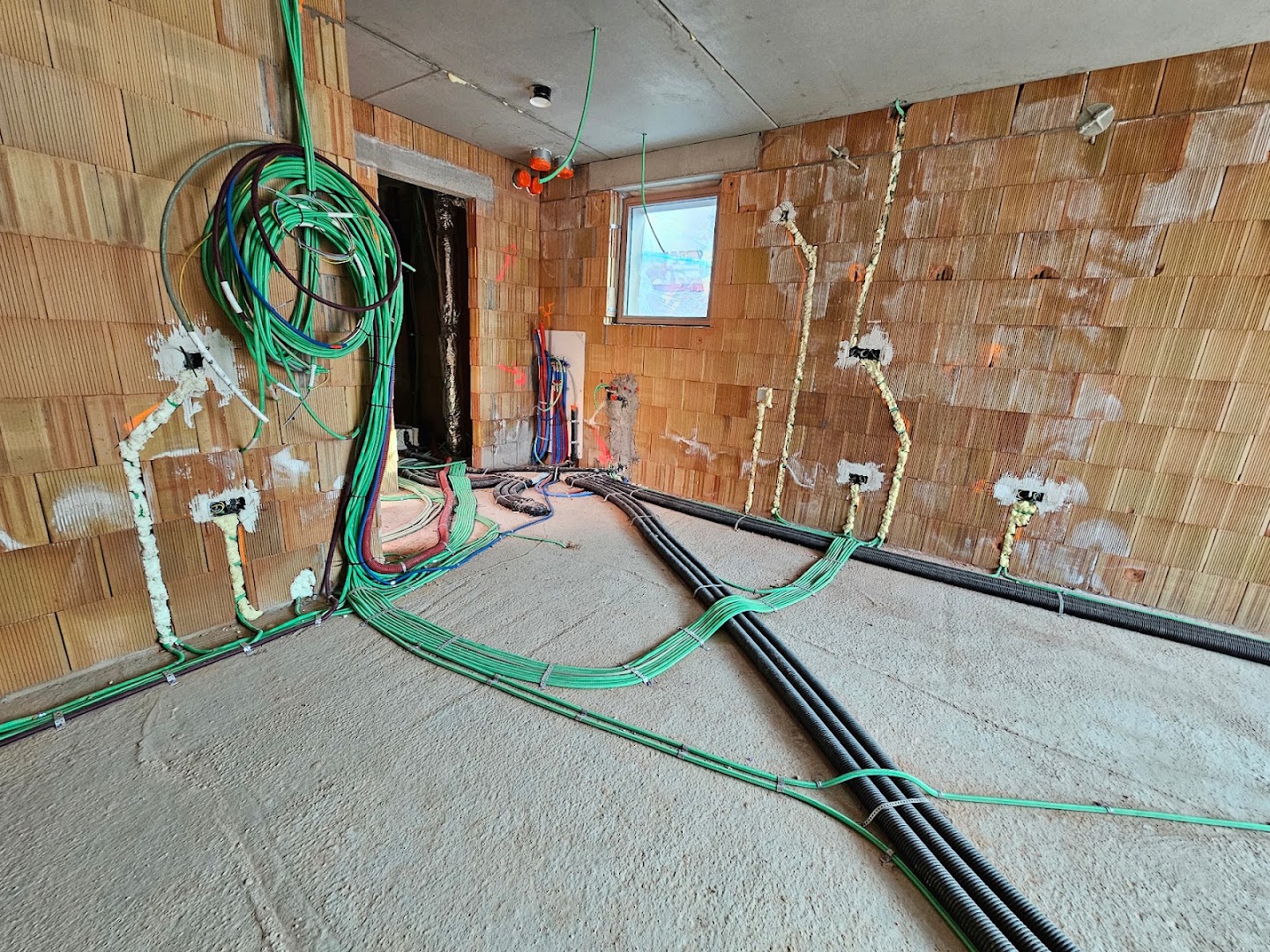 Foto van Volta Menen in Menen, Elektricien (foto 1)