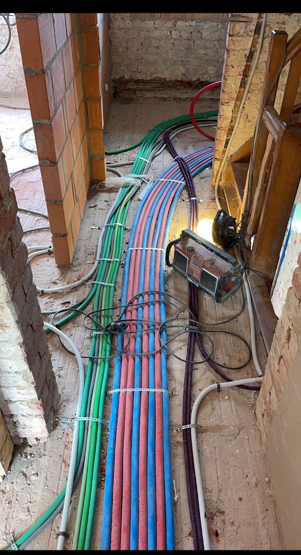 Foto van Dymotechnics in Brugge, Elektricien (foto 3)