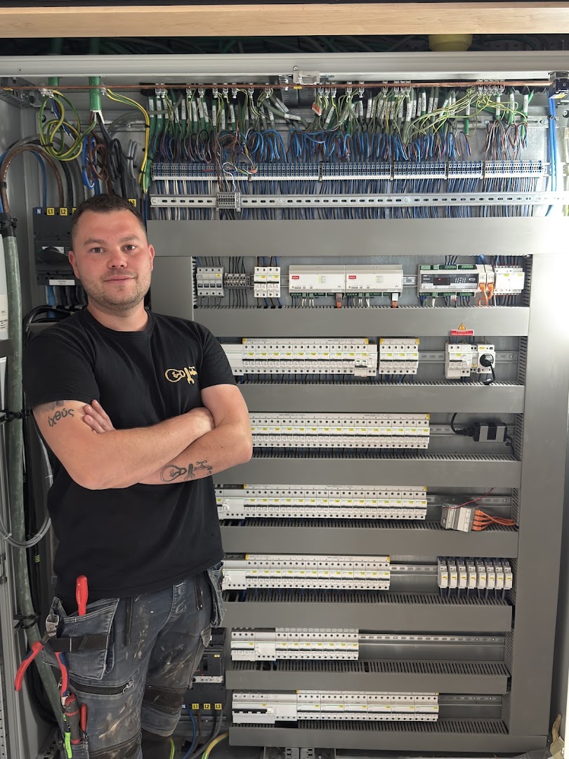 Foto van Dumortier Robin bv in Brugge, Elektricien (foto 1)