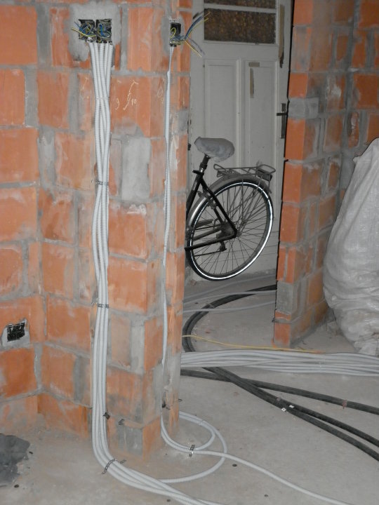 Foto van Elektromas in Brugge, Elektricien (foto 3)