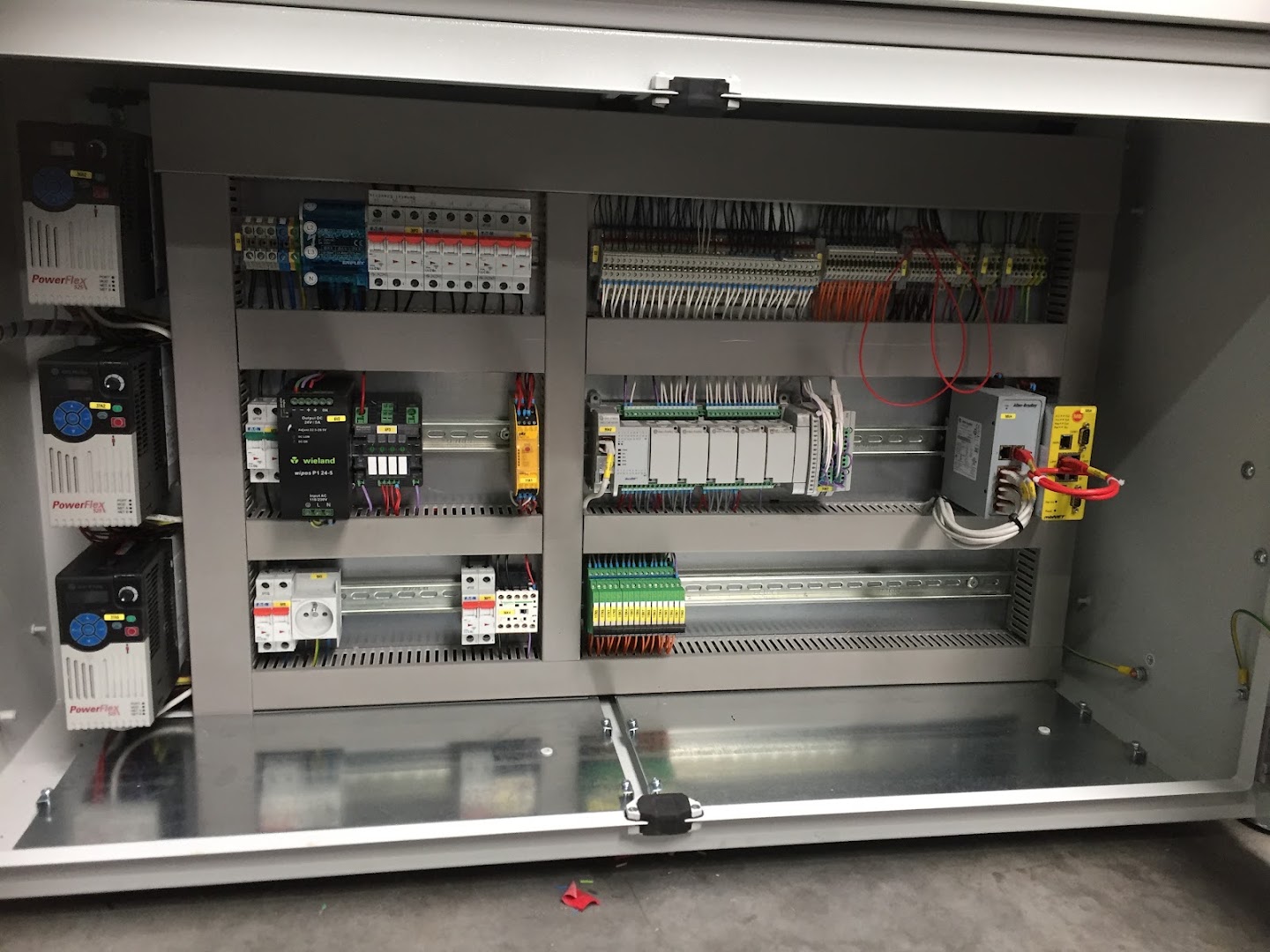 Foto van iTechnics in Izegem, Elektricien (foto 3)