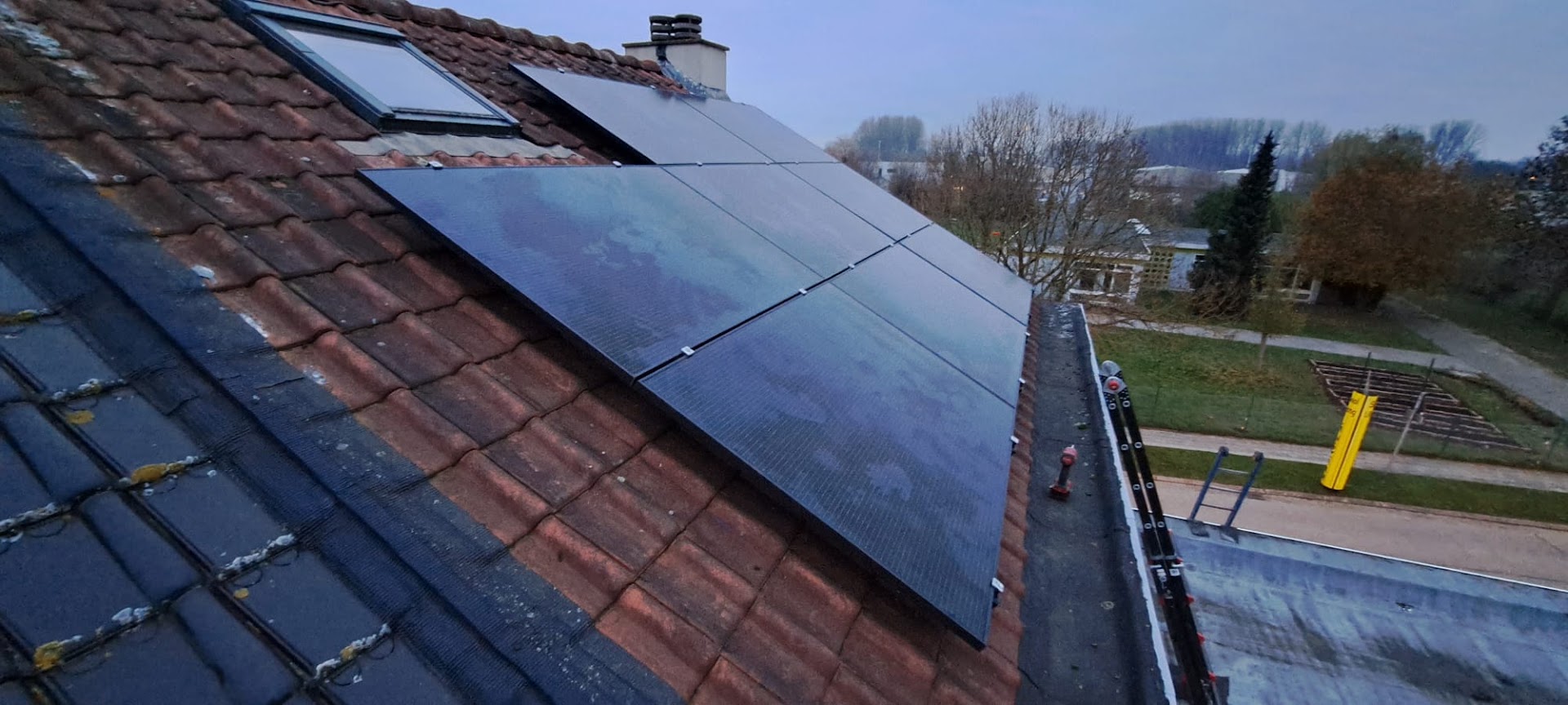 Foto van c.m.electech in Dendermonde, Elektricien (foto 3)