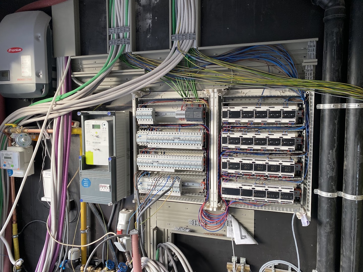 Foto van ElektrotechNick in Sint-Niklaas, Elektricien (foto 2)