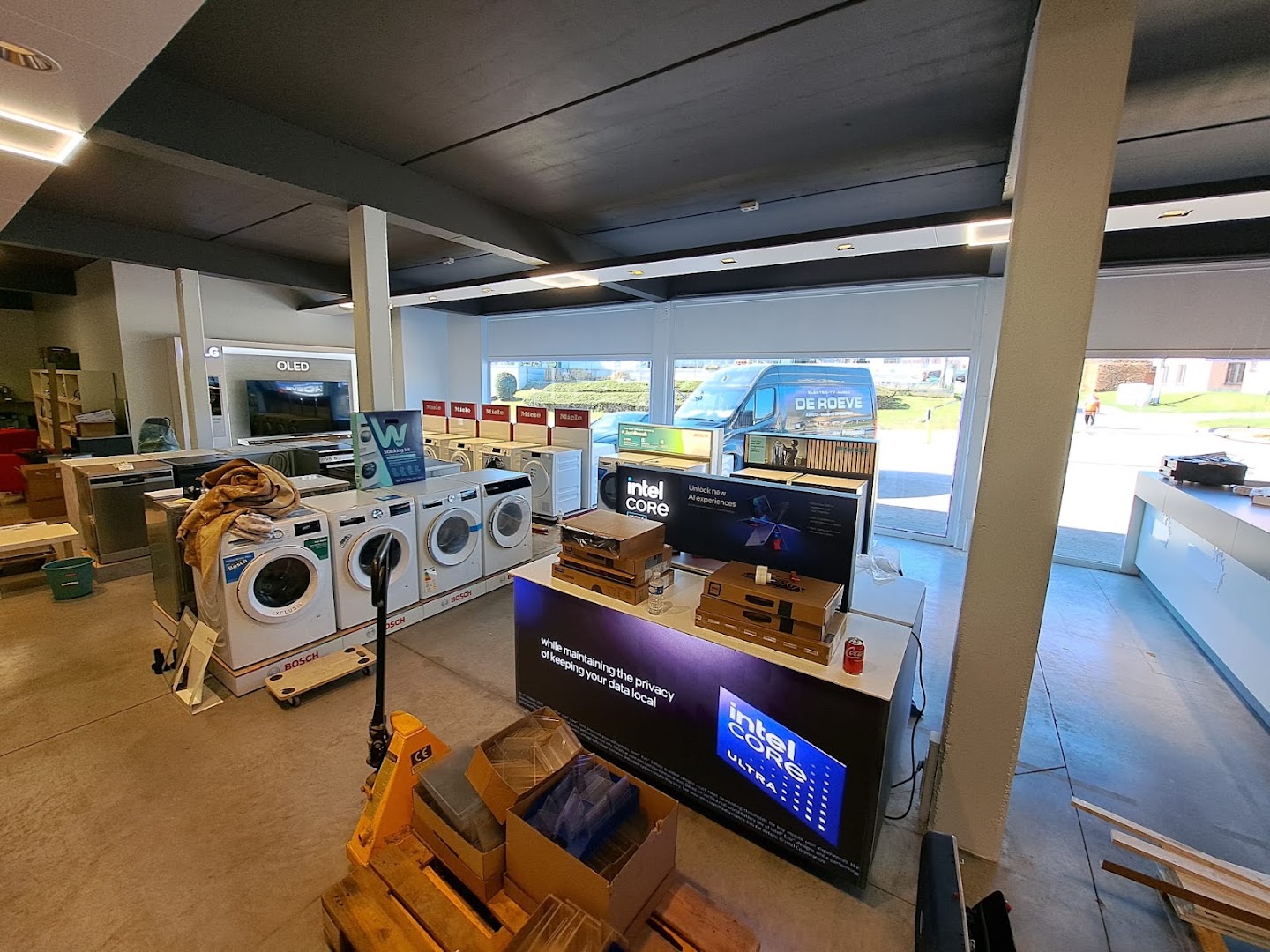 Foto van Elektro De Roeve By JDV Computers in Geraardsbergen, Elektronicawinkel (foto 2)
