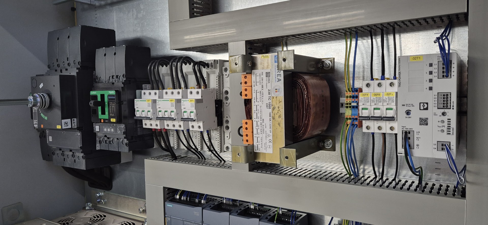 Foto van LAMAST elektrotechniek in Lokeren, Elektrotechnisch installatiebedrijf (foto 2)