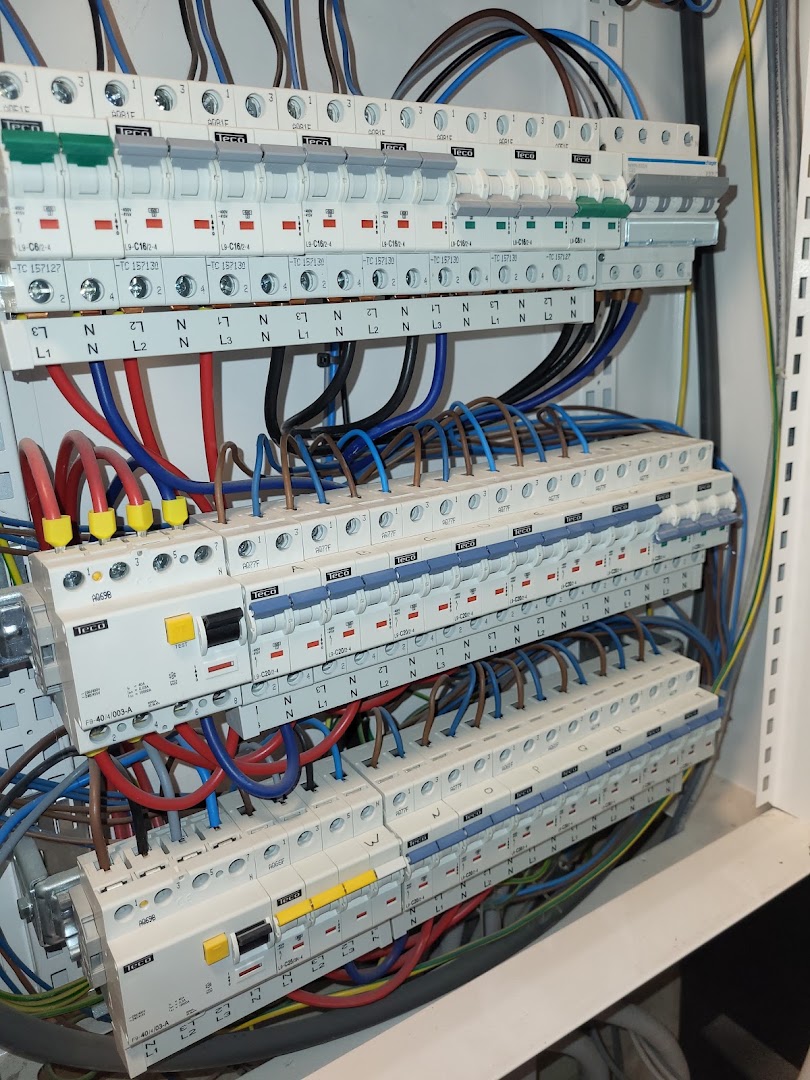 Foto van DB Electro Solutions in Geetbets, Elektricien (foto 2)