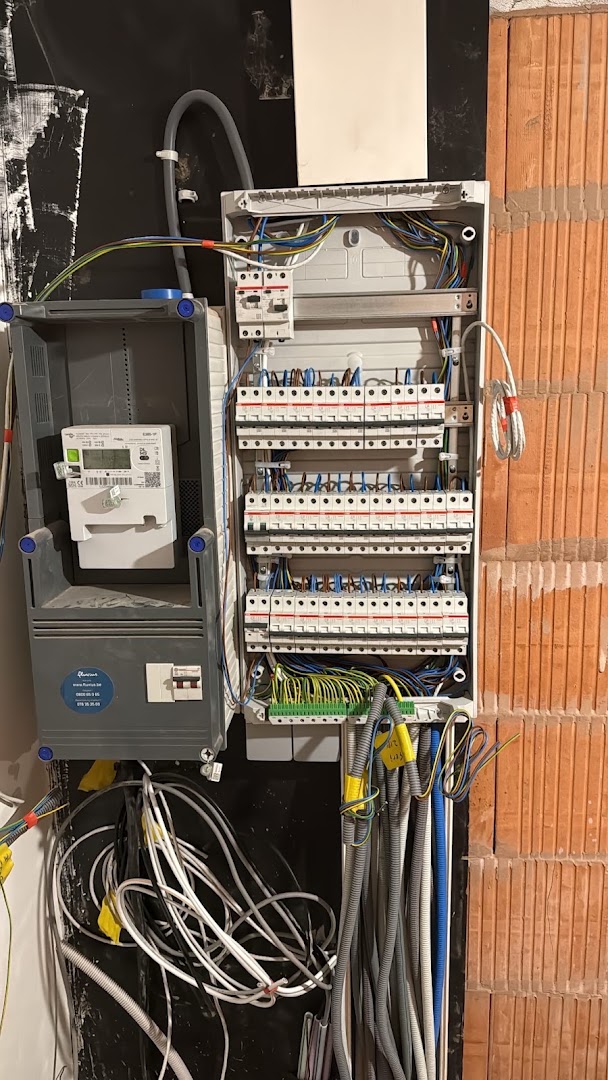 Foto van HZM - ELECTRICS in Zele, Elektricien (foto 1)