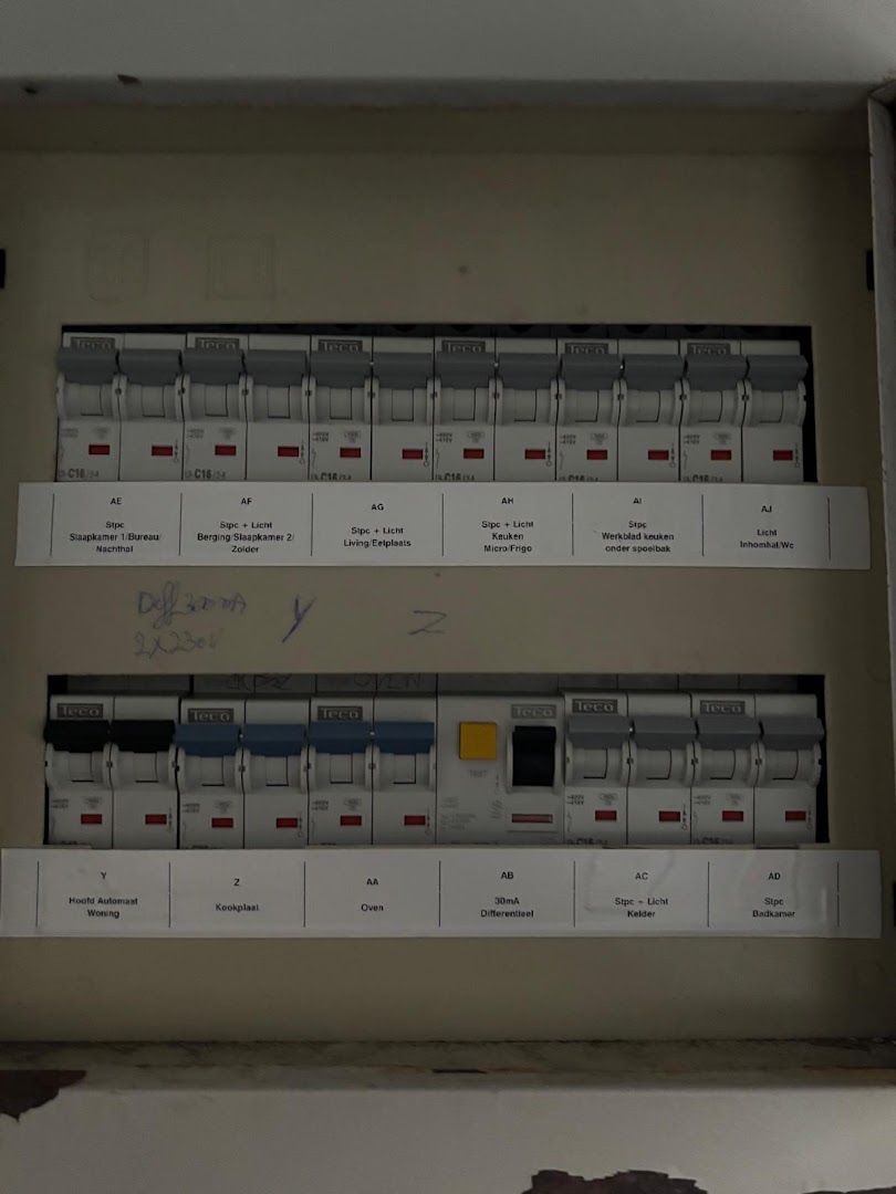 Foto van CasaVolta in Herzele, Elektricien (foto 3)