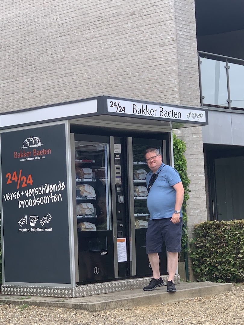 Foto van Prikken Electro in Maaseik, Elektronicawinkel (foto 1)