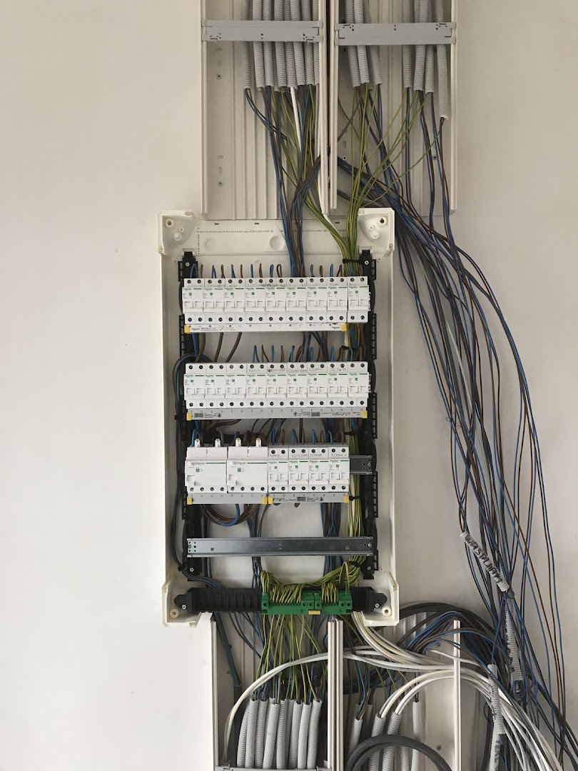Foto van Roca Technics in Maaseik, Elektrotechnisch installatiebedrijf (foto 2)