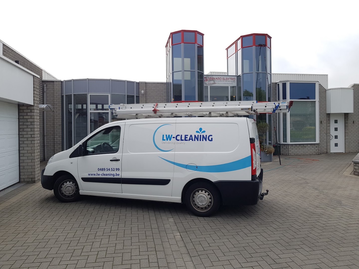 Foto van GEENARD ELEKTRO NV in Lanaken, Elektrotechnisch installatiebedrijf (foto 2)