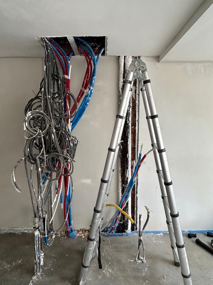 Foto van Elektriciennodig Boom in Boom, Elektricien (foto 2)