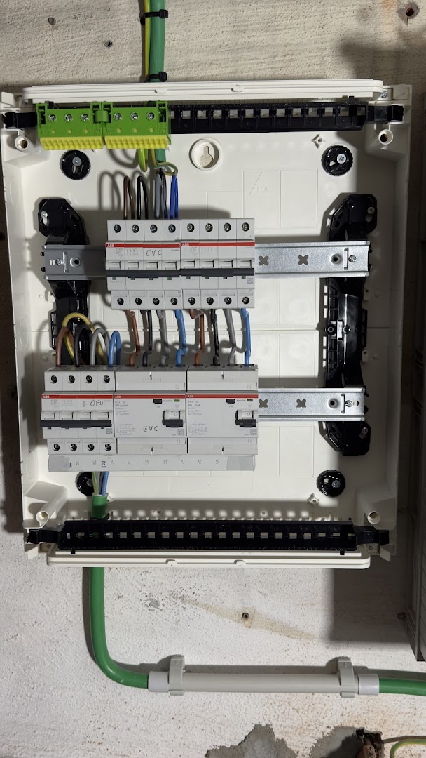 Foto van DADO SYSTEMS in Antwerpen, Elektrotechnisch installatiebedrijf (foto 3)