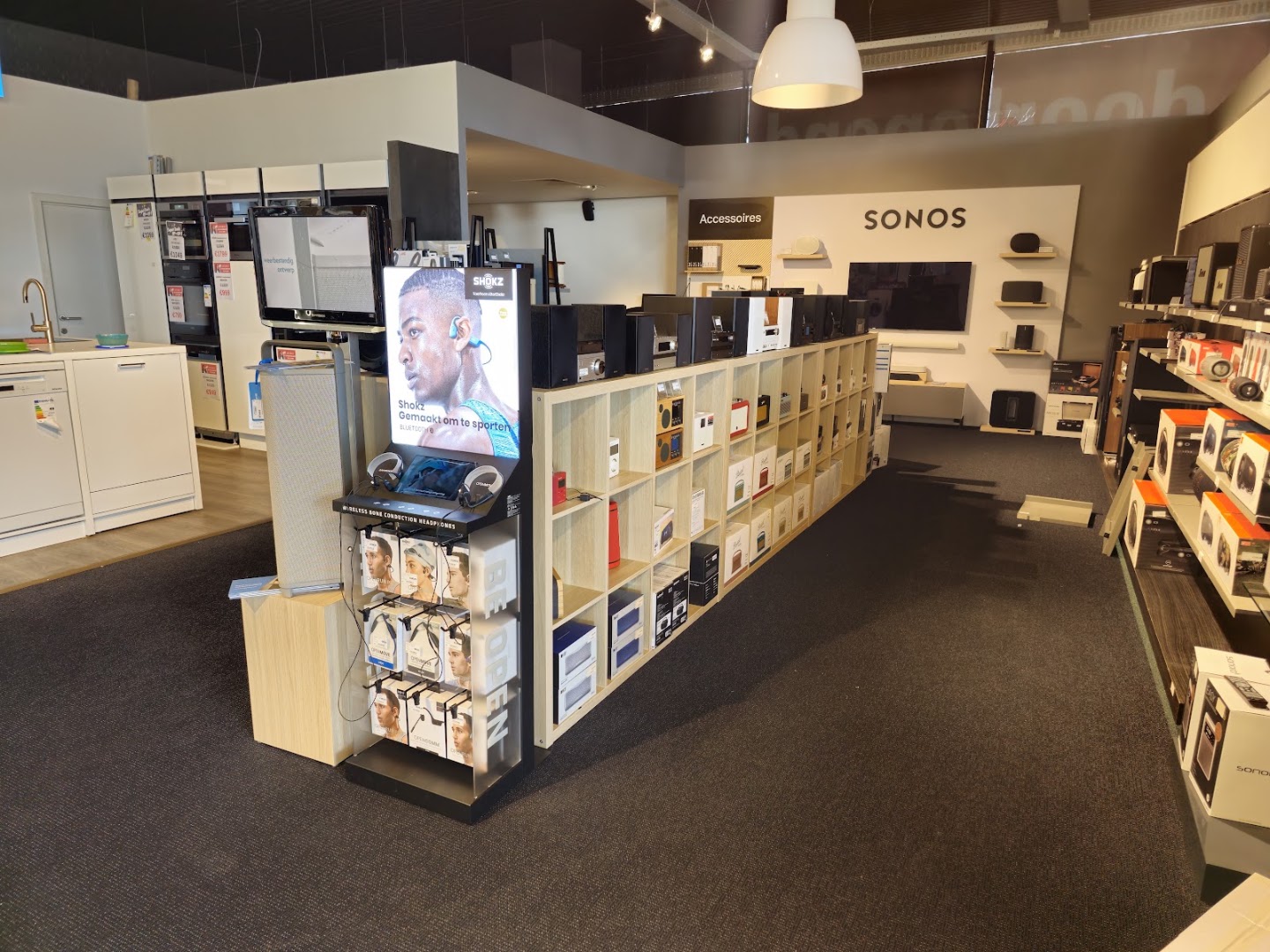 Foto van Elektromic Helsen - Elektrowinkel | Smartphone, iPhone & Pc herstellingen | Elektro herstellingen in Herentals, Elektronicawinkel (foto 3)