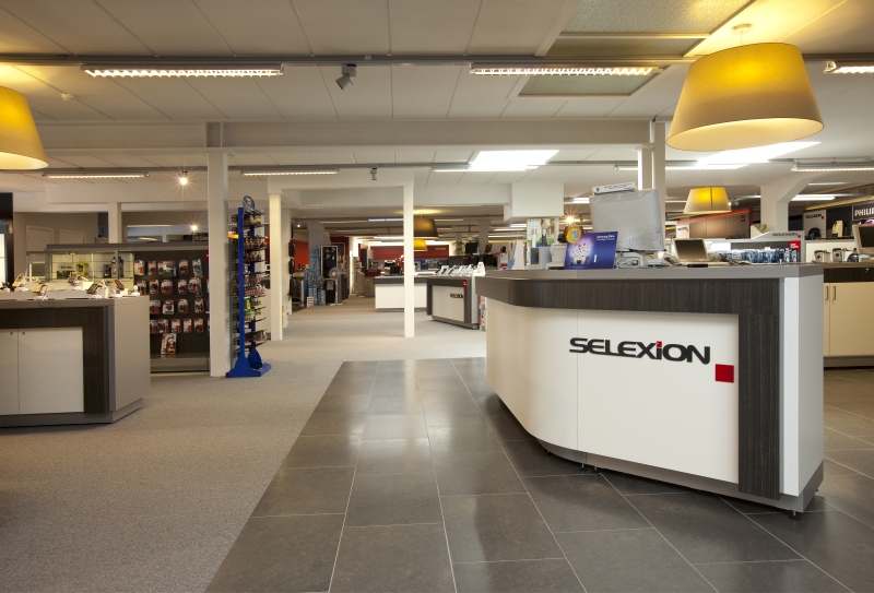 Foto van Selexion XL Lauryssen in Hoogstraten, Elektronicawinkel (foto 2)