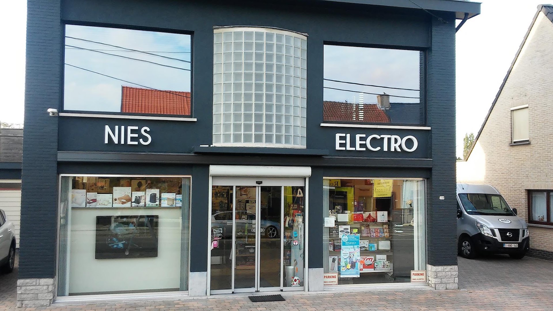 Foto van Nies Electro in Bornem, Elektronicawinkel (foto 1)
