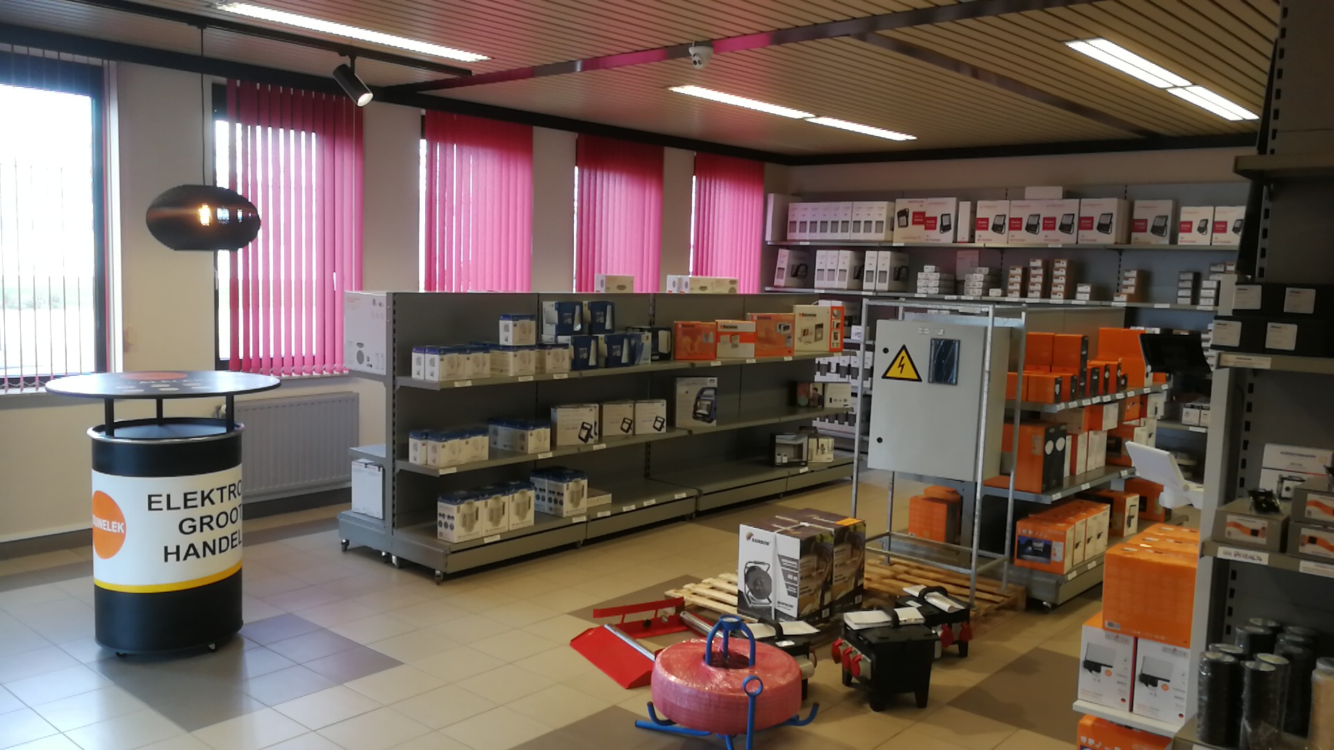 Foto van Bouwelek - GROEP Alelek in Herentals, Elektrogroothandel (foto 2)