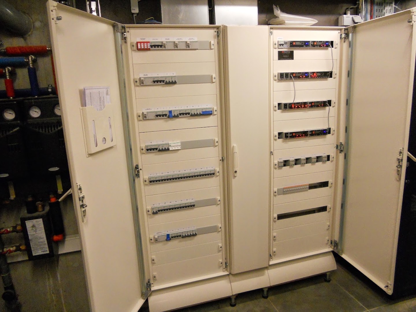 Foto van Elektro Plees Carl VOF in Kapellen, Elektricien (foto 1)
