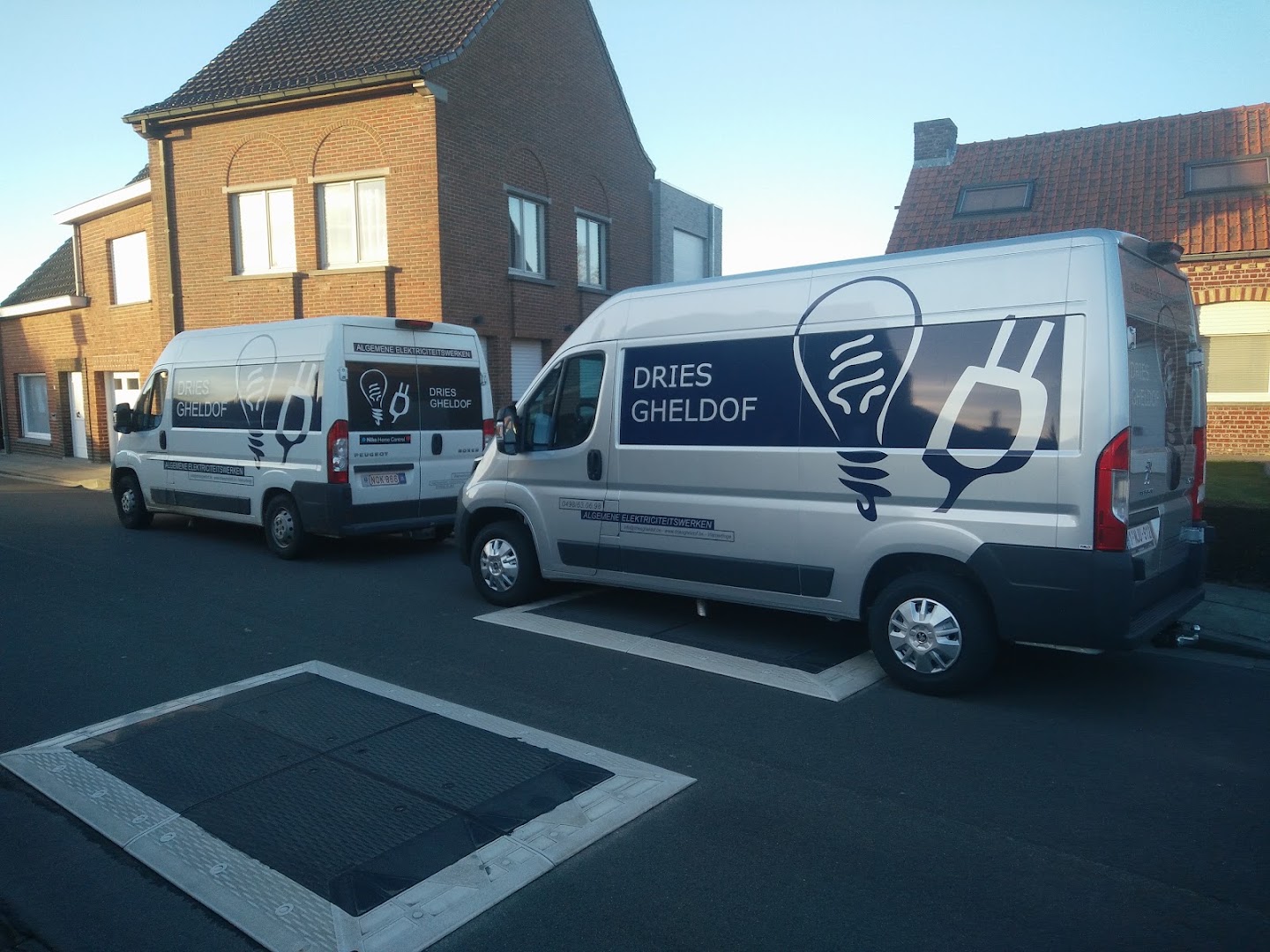 Foto van Dries Gheldof in Poperinge, Elektricien (foto 1)