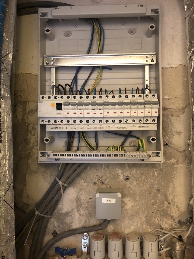 Foto van HomeTech Belgium in Dilbeek, Elektricien (foto 2)