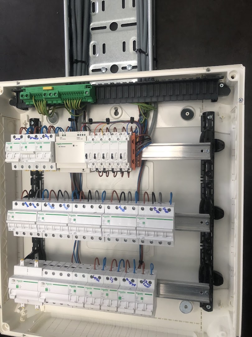 Foto van WG-elektriciteitswerken in Laakdal, Elektricien (foto 1)