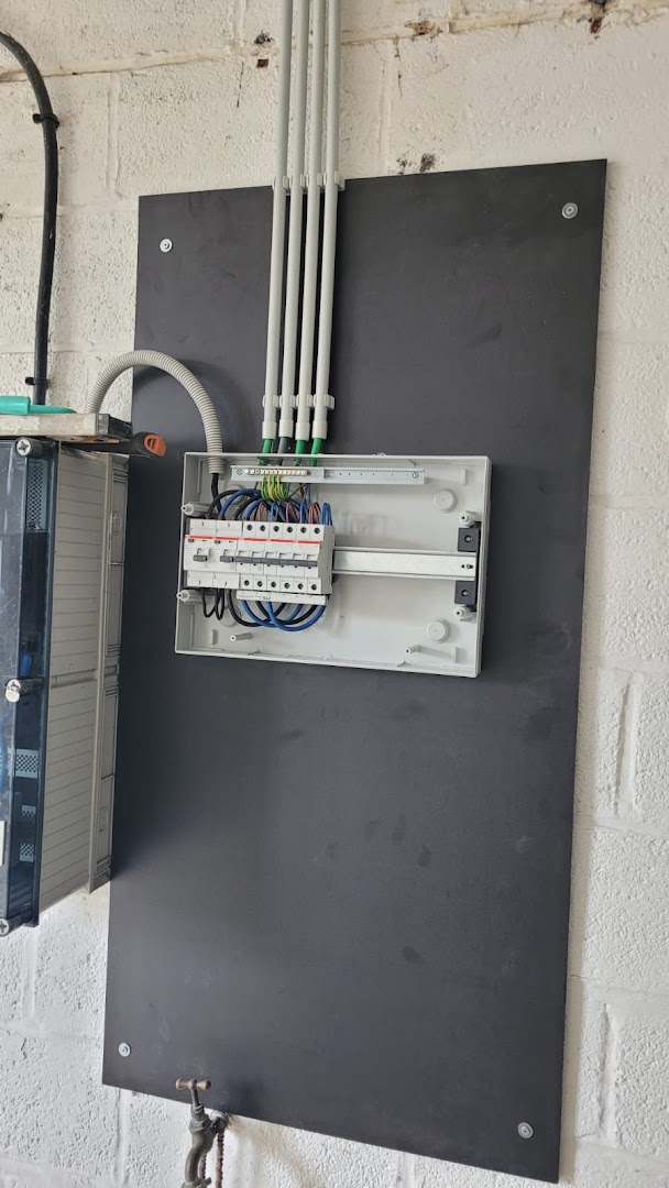 Foto van M-Elektroproject in Westerlo, Elektricien (foto 3)