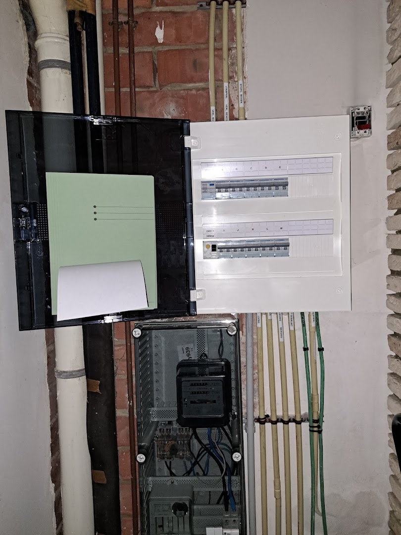 Foto van Omerva, Elektricien
