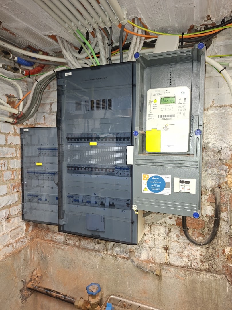 Foto van TB elektriciteitswerken in Hasselt, Elektricien (foto 1)