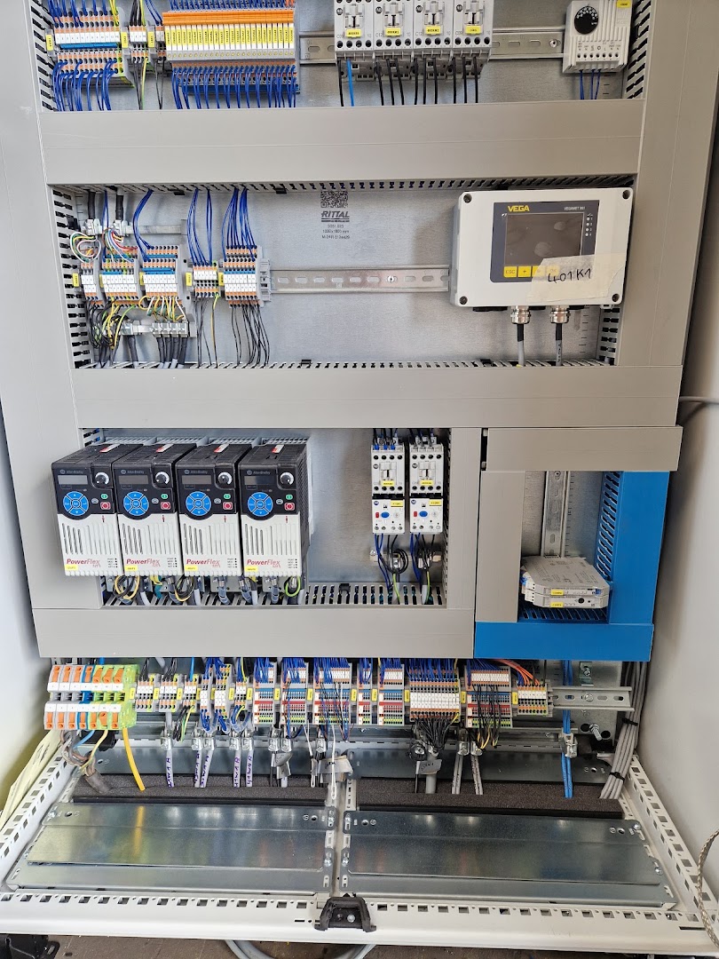 Foto van Algemene Elektriciteit Van Ooteghem in Oostrozebeke, Elektricien Foto van Algemene Elektriciteit Van Ooteghem in Oostrozebeke, Elektricien