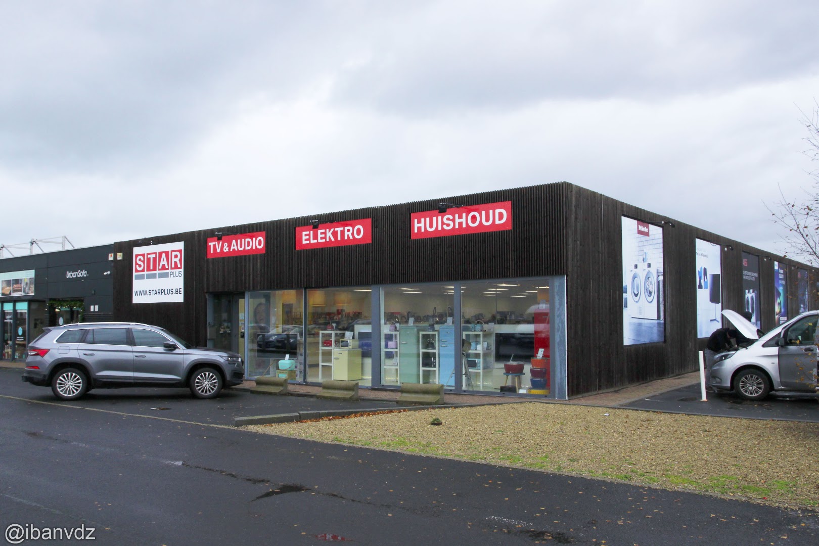 Foto van Star Plus - MIDDELKERKE in Middelkerke, Elektronicawinkel (foto 1)