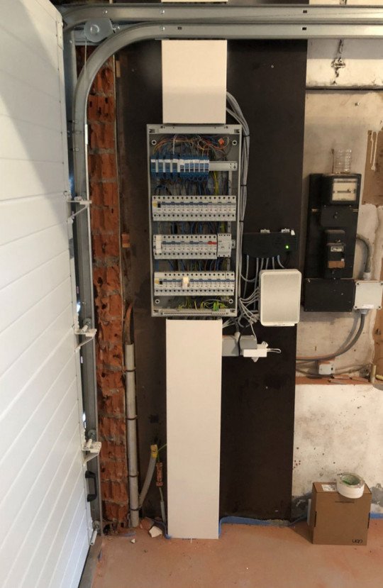Foto van Td Technics Bv in Oostkamp, Elektricien (foto 1)
