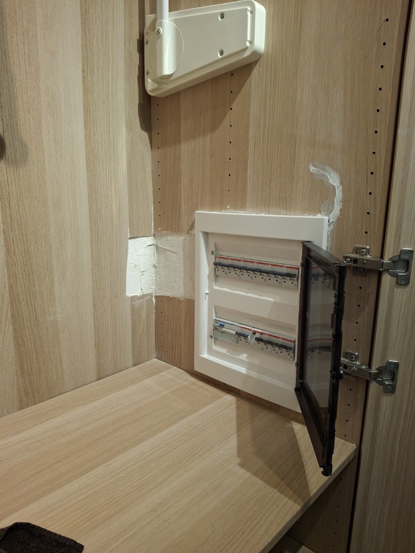Foto van Rea Elektro, Elektricien (foto 3)