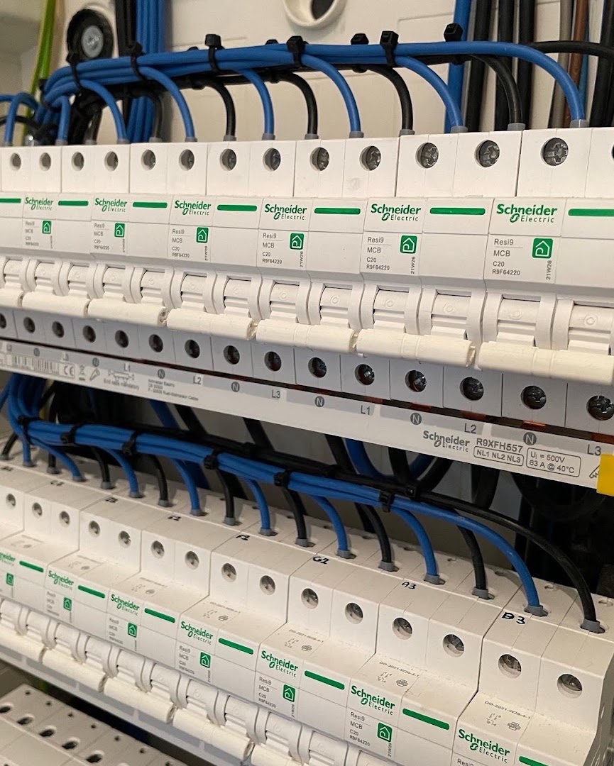 Foto van M-CE BV in Bonheiden, Elektricien (foto 1)
