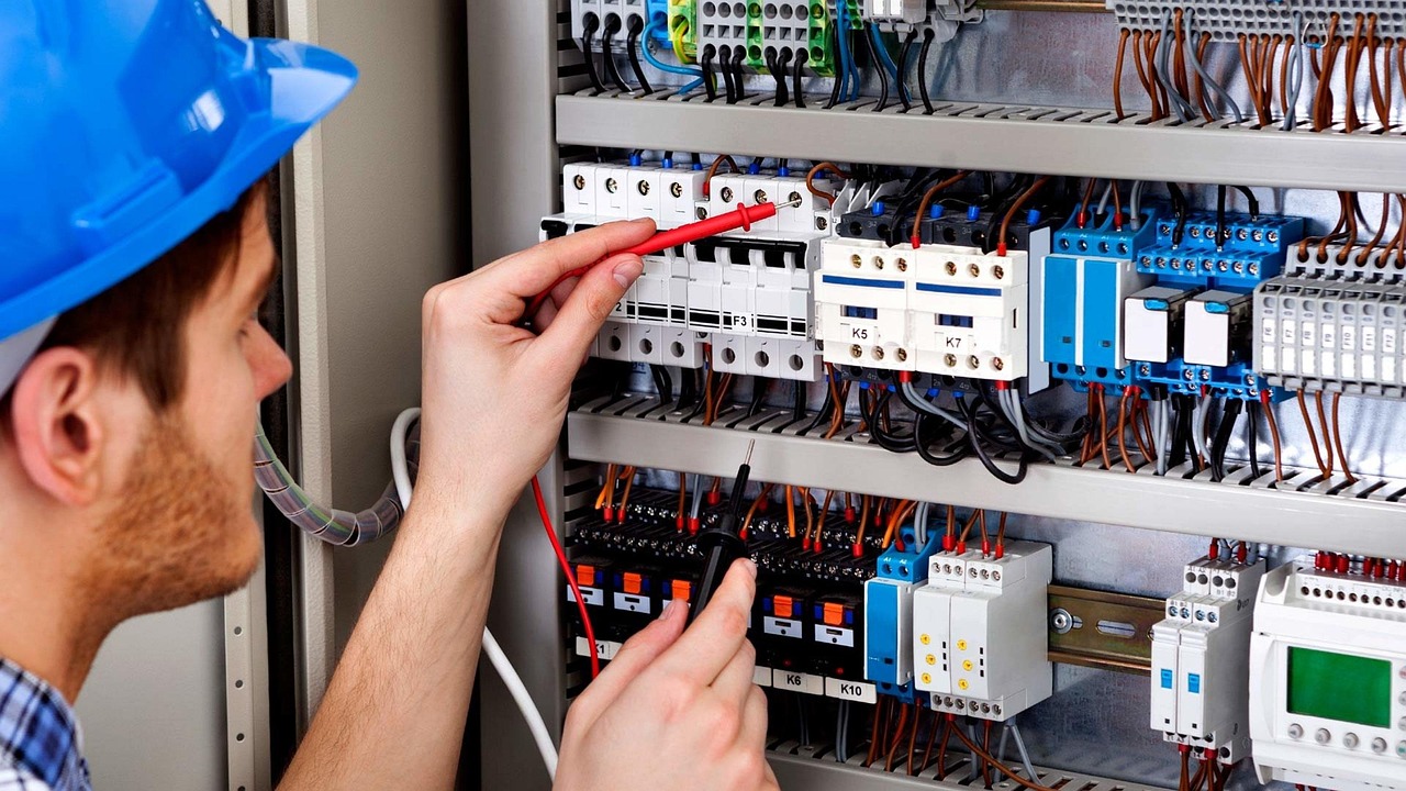 Foto van Elektricien Mechelen - Elektriciteitswerken Mechelen & Omgeving 24/7 in Mechelen, Elektricien (foto 1)