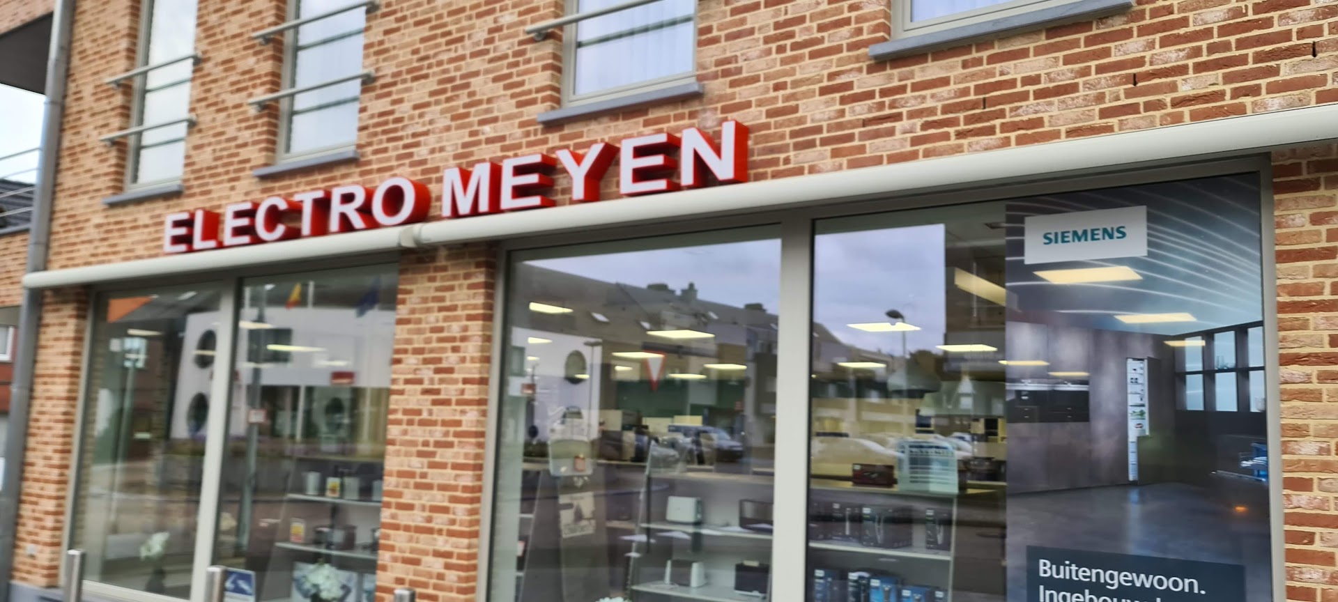 Foto van Meyen Electro in Tessenderlo-Ham, Elektronicawinkel (foto 1)