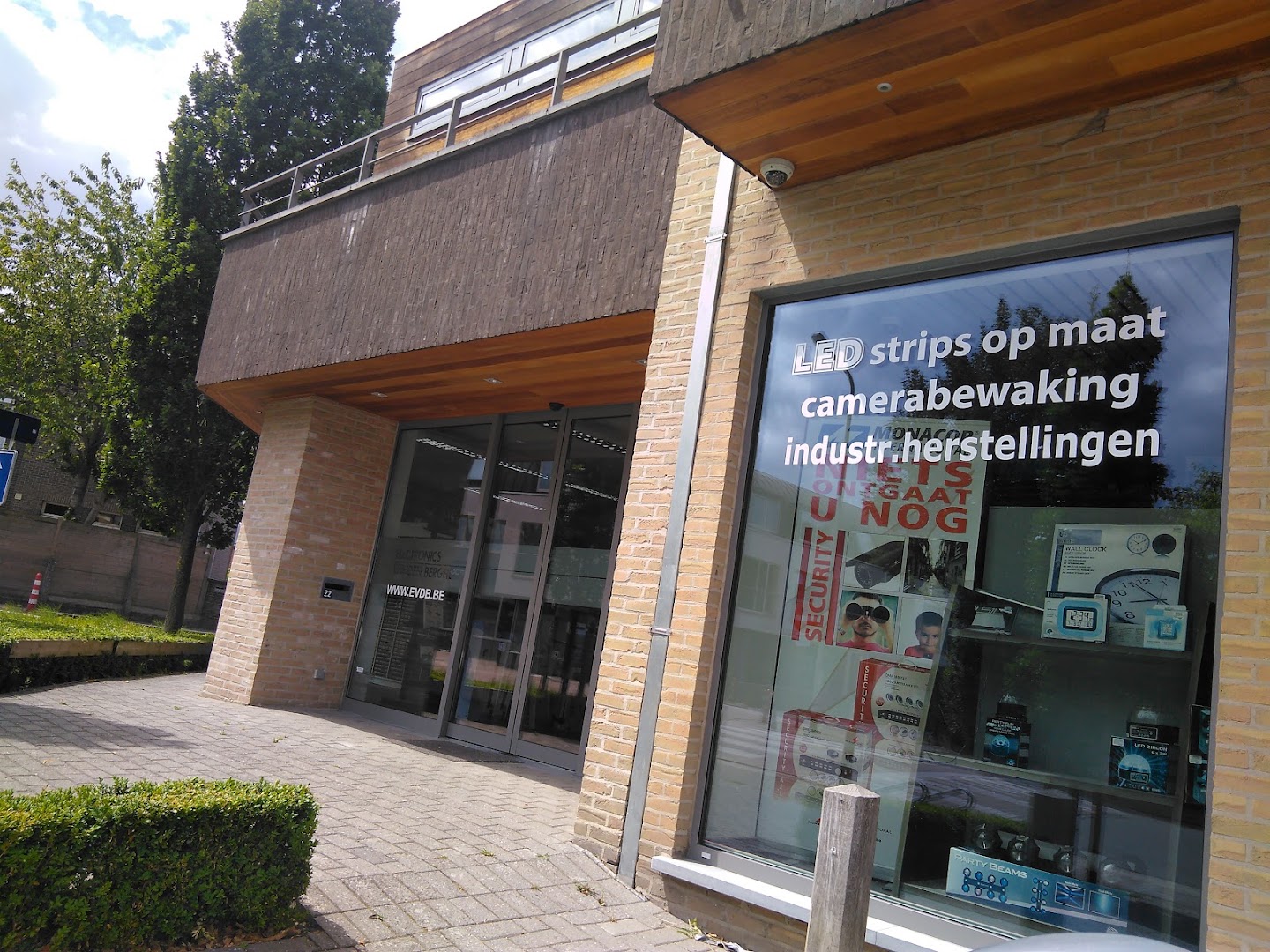 Foto van Vanden Berghe Electronics bv in Waregem, Elektronicawinkel (foto 1)