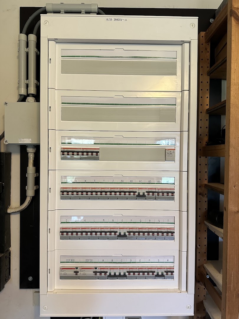 Foto van Kwootech, Elektricien (foto 3)