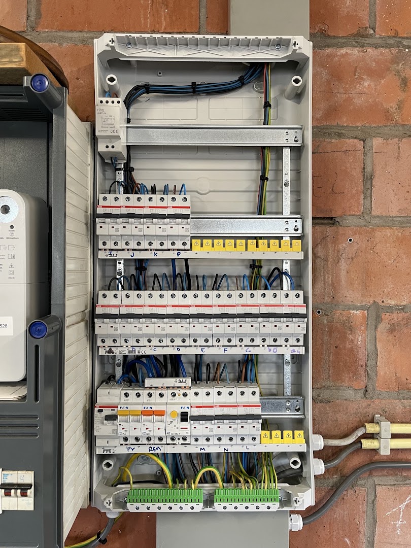 Foto van Elektra-Afwerken in Brasschaat, Elektriciteitsbedrijf (foto 1)