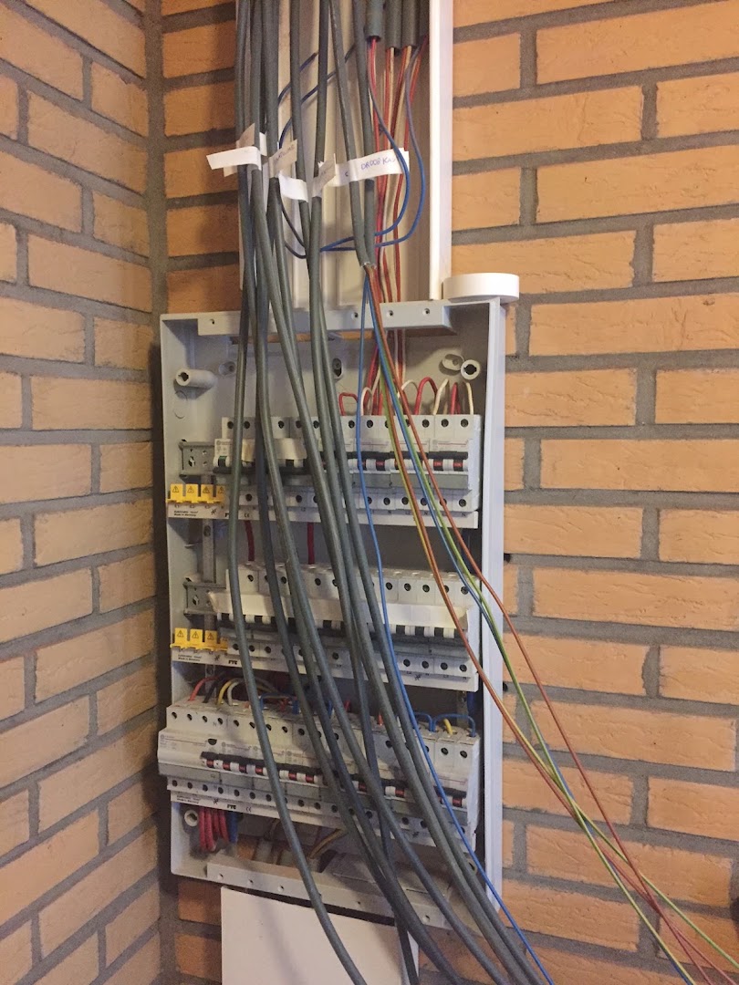 Foto van Welek, Elektricien (foto 1)