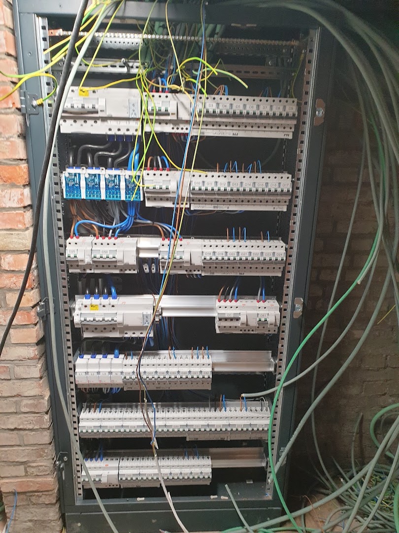 Foto van Jelek BV in Olen, Elektricien (foto 2)