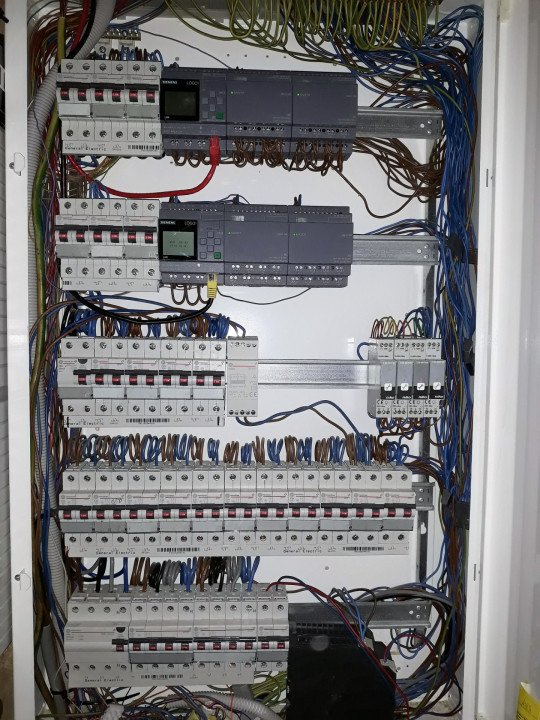 Foto van Electric Ashok, Elektricien (foto 1)