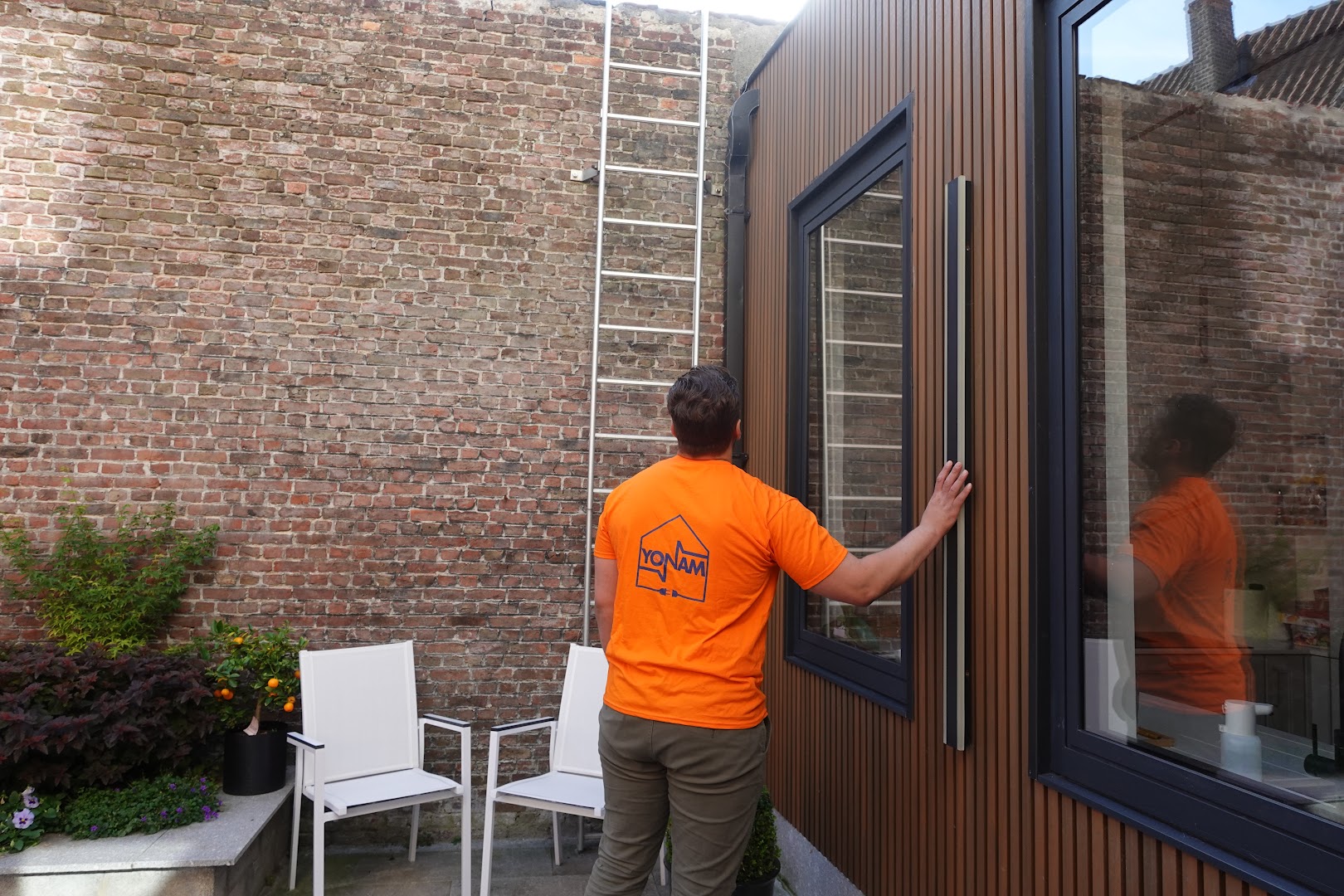 Foto van YONAM in Gent, Elektricien (foto 1)