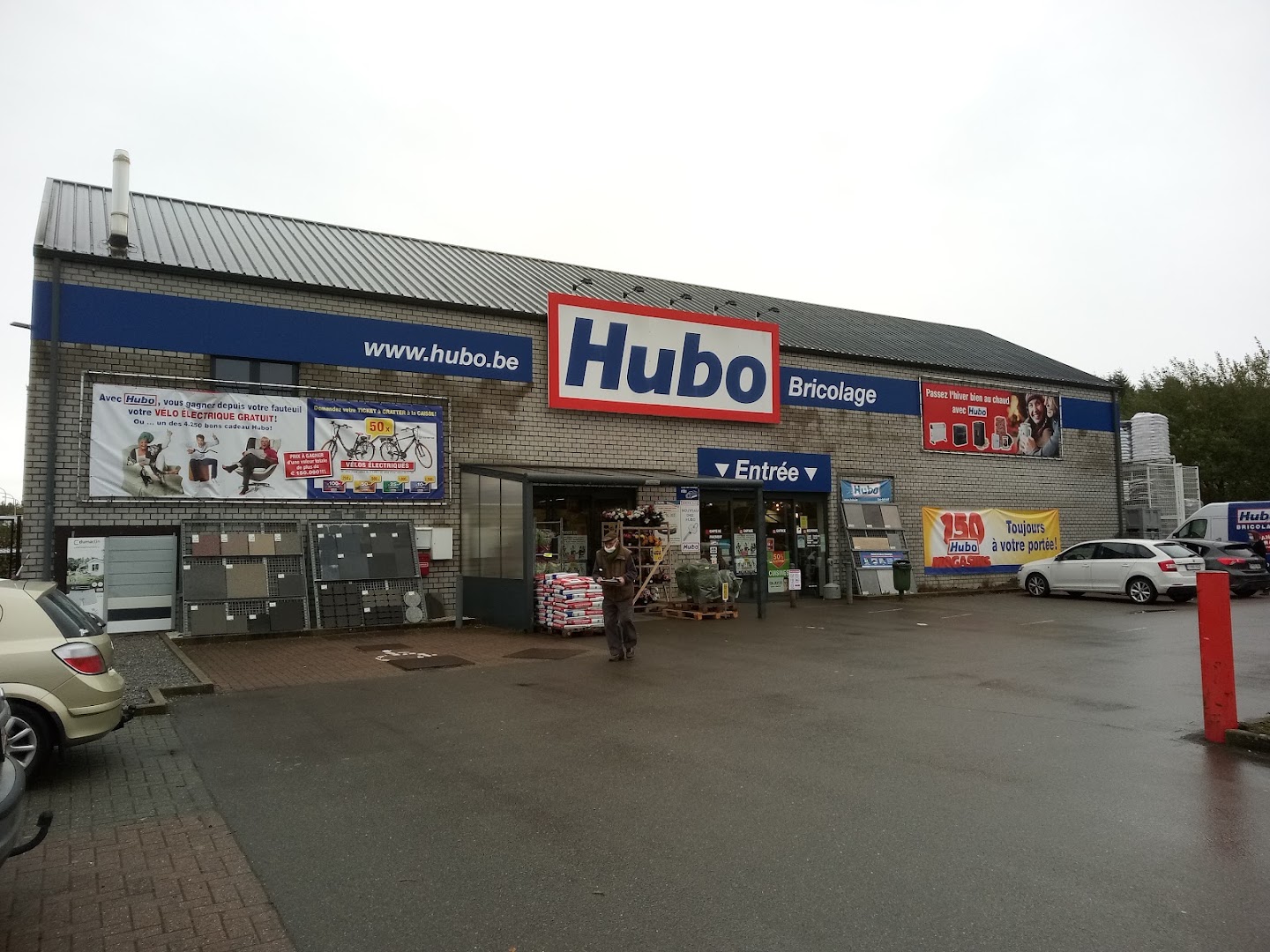 Foto van Hubo Bouillon in Bouillon, Bouwmarkt (foto 1)